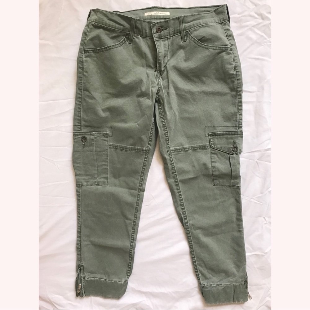 Capri/cropped pants